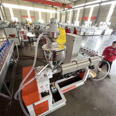 Система управления ПЛК для машины по производству пластиковых труб с возможностью настройки напряжения 380 В или по запросу заказчика