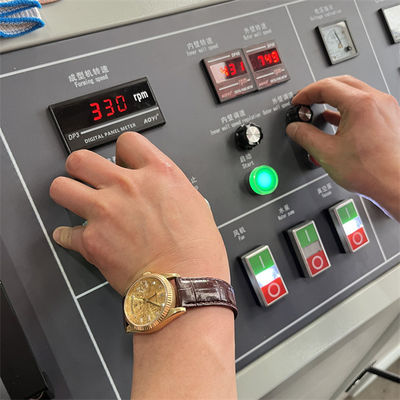 55 кВт Мощность двигателя экструдера для производства двухслойных гофрированных труб с производительностью 120-200 кг/ч и диапазоном диаметров труб 50-160 мм