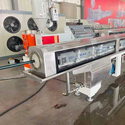 Промышленная линия экструзии пластиковых труб PPR/PP однослойных/многослойных с стабильной производительностью