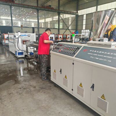Plastic PVC / UPVC / CPVC Water Supply Drainage Pipe Extrusion Production Line Making Machine