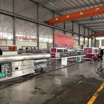 Factory Price Plastic HDPE PE Pipe Extrusion Making Machine Production Line for Water Supply Gas Pipe Irrigation Pipe Drainage Pipe Manufacturing